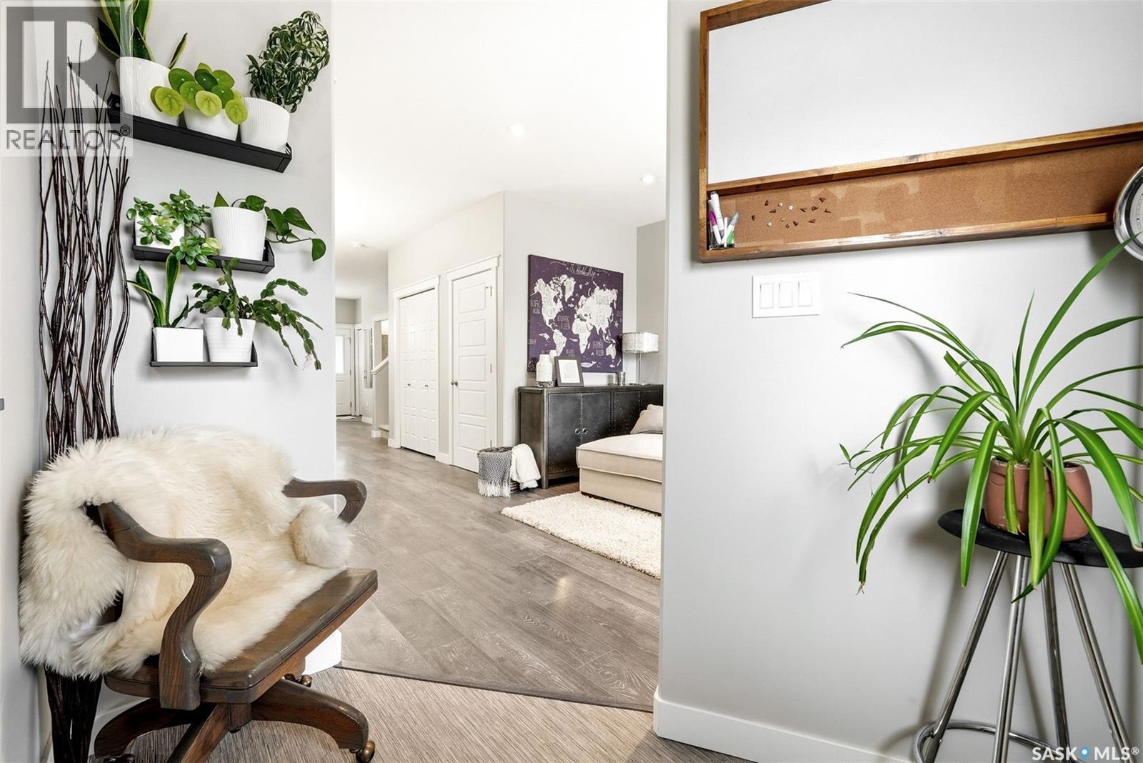 4371 James Hill Road, Regina, Saskatchewan  S4W 0L4 - Photo 4 - SK033774