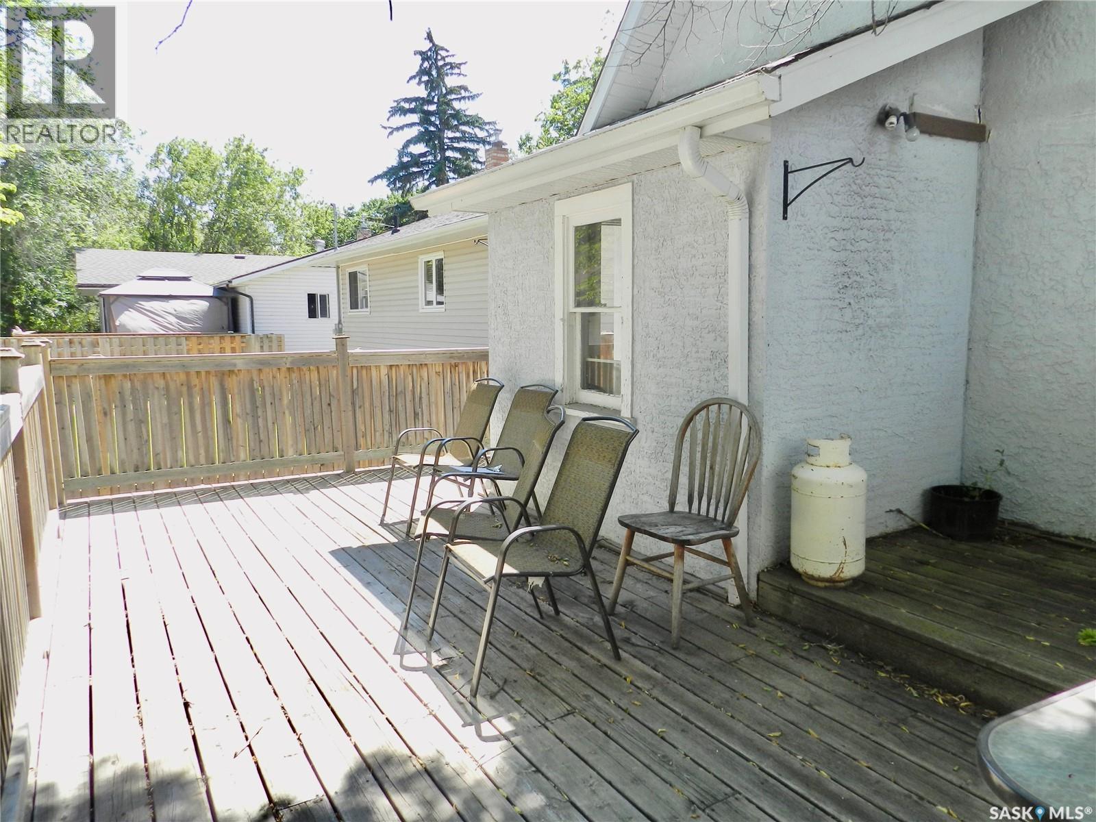 1121 6th Avenue Nw, Moose Jaw, Saskatchewan  S6H 4A7 - Photo 14 - SK033762