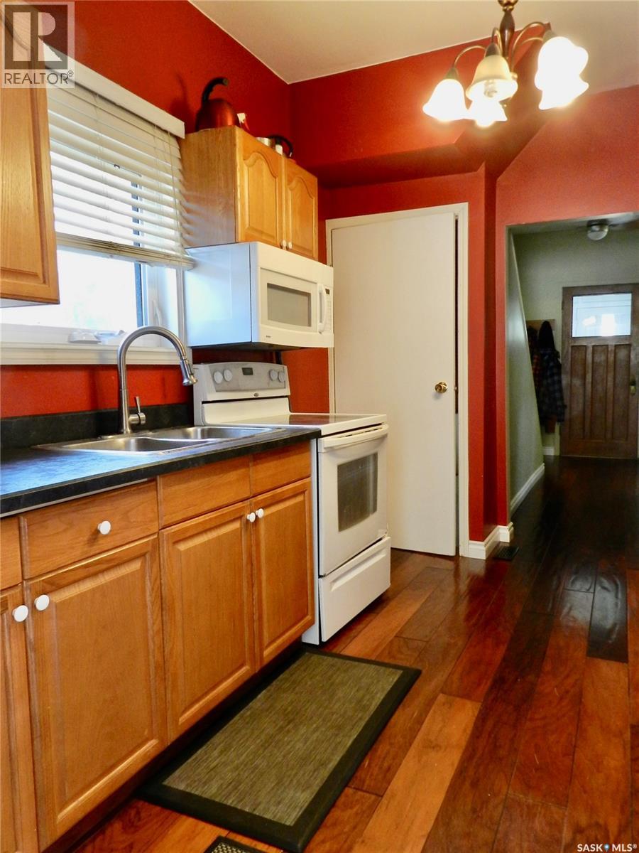 1121 6th Avenue Nw, Moose Jaw, Saskatchewan  S6H 4A7 - Photo 9 - SK033762