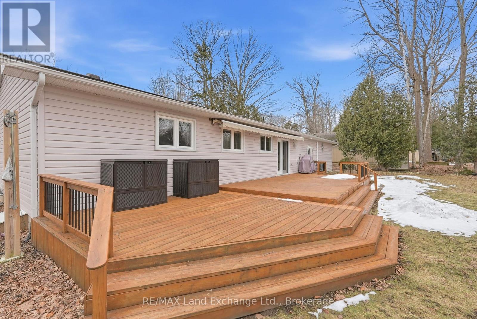 26 Mapleport Crescent, South Bruce Peninsula, Ontario  N0H 2G0 - Photo 27 - X12878268