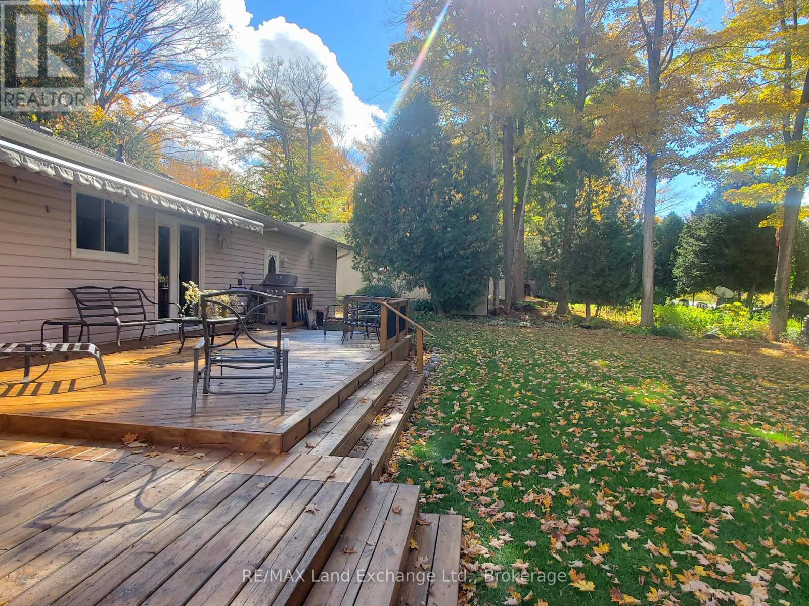 26 Mapleport Crescent, South Bruce Peninsula, Ontario  N0H 2G0 - Photo 38 - X12878268