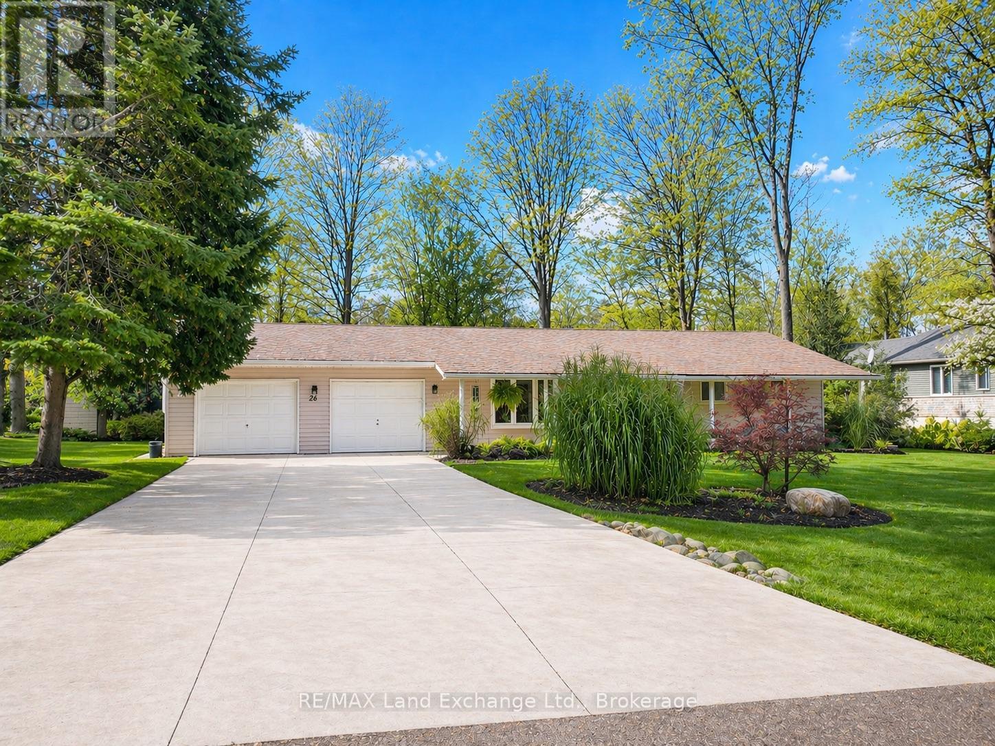 26 Mapleport Crescent, South Bruce Peninsula, Ontario  N0H 2G0 - Photo 42 - X12878268