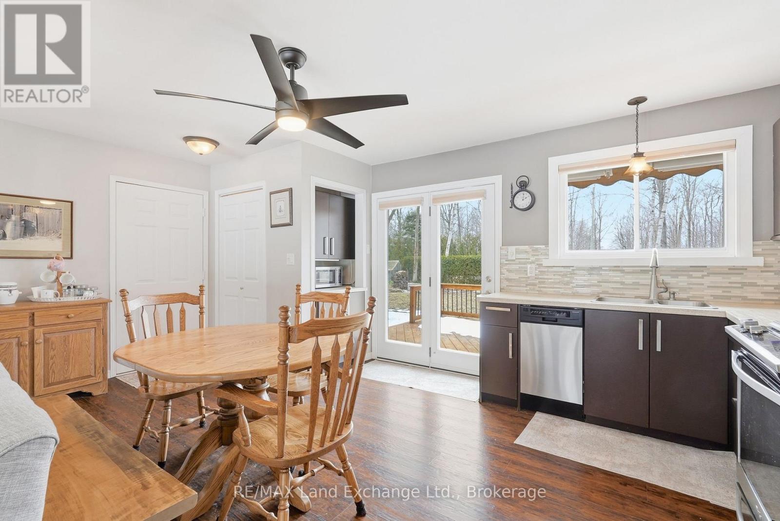 26 Mapleport Crescent, South Bruce Peninsula, Ontario  N0H 2G0 - Photo 9 - X12878268