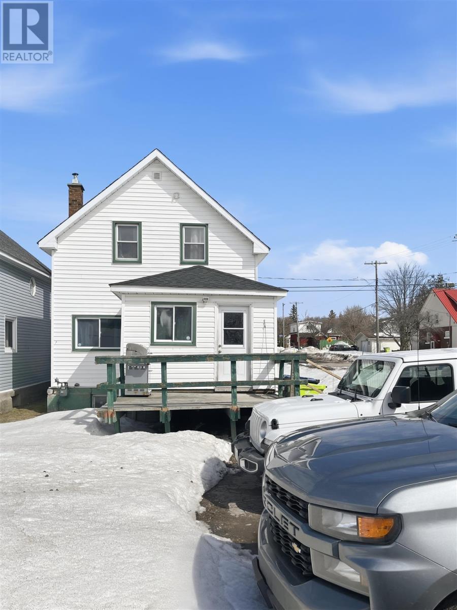 86 Pardee Ave, Sault Ste Marie, Ontario  P6B 1W3 - Photo 12 - SM260683