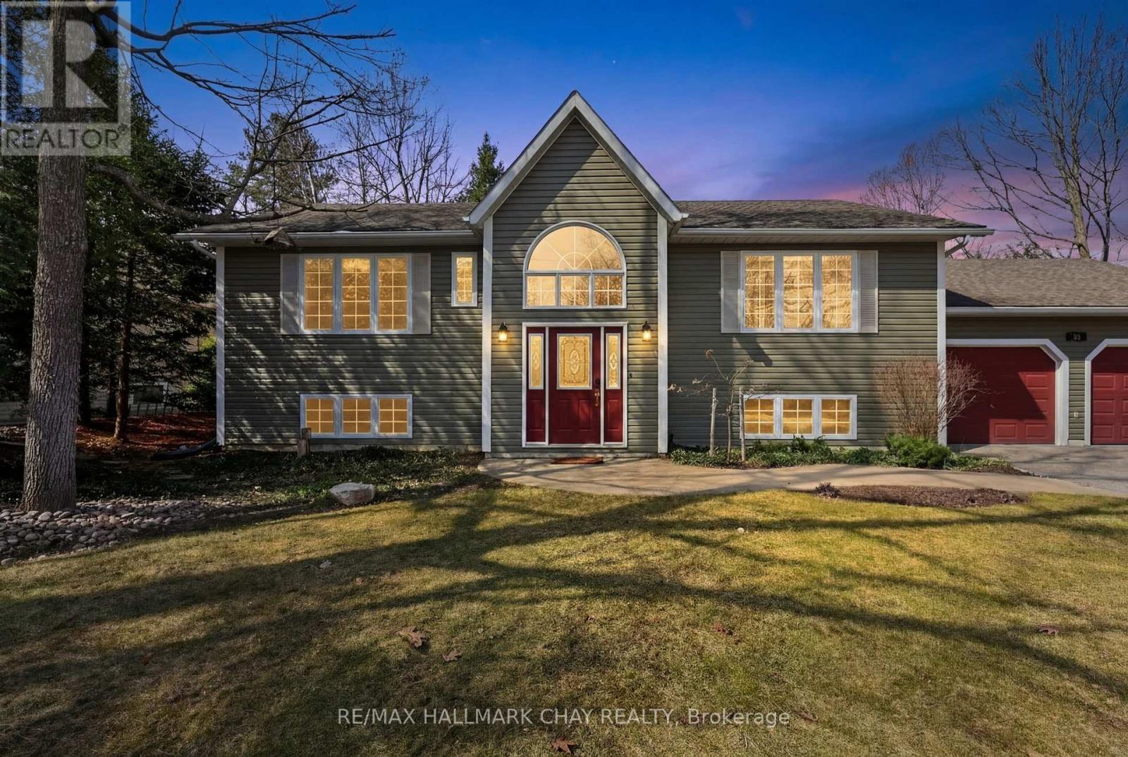 34 Rodrium Road, Wasaga Beach, Ontario  L9Z 1R5 - Photo 1 - S13036886