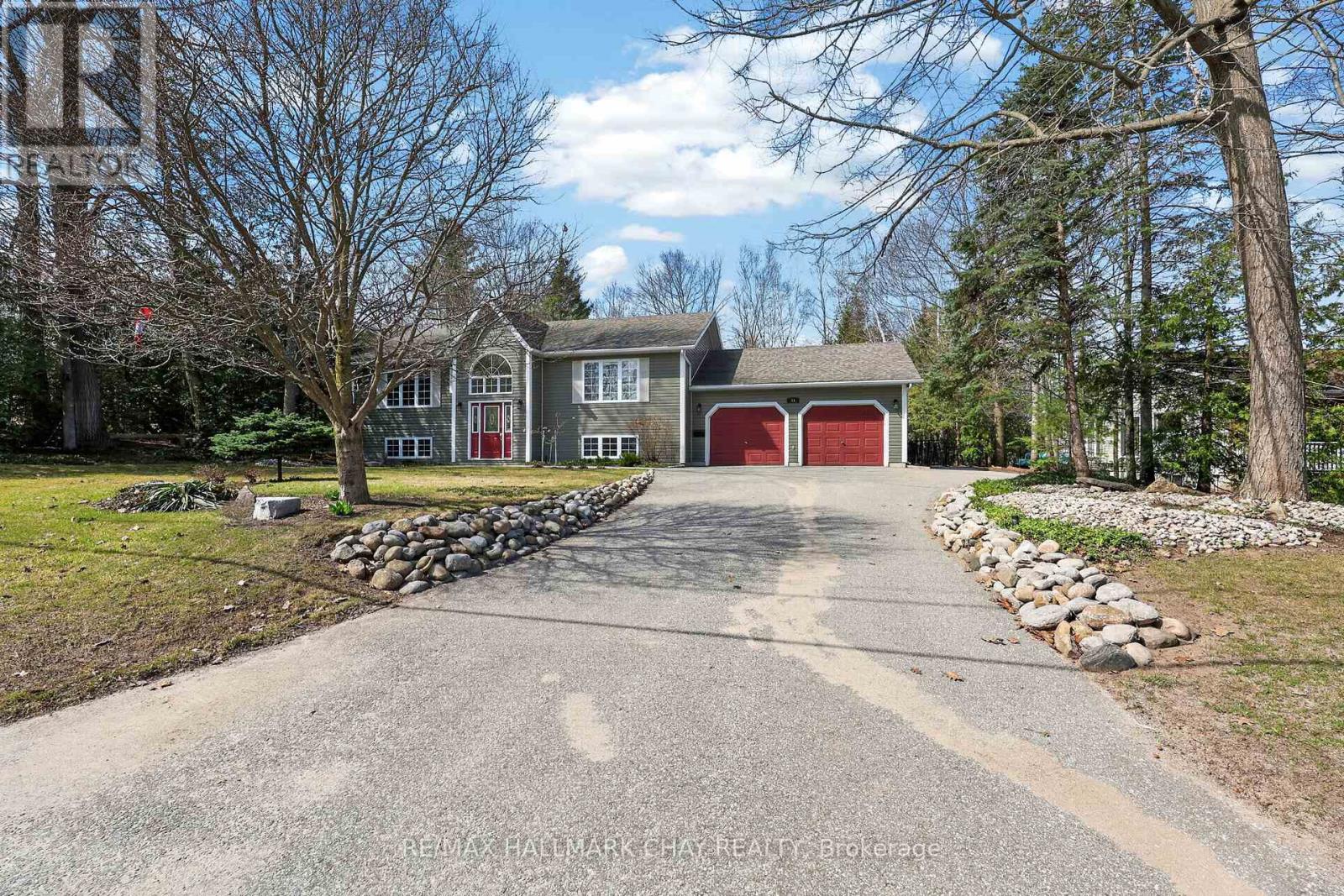 34 Rodrium Road, Wasaga Beach, Ontario  L9Z 1R5 - Photo 2 - S13036886