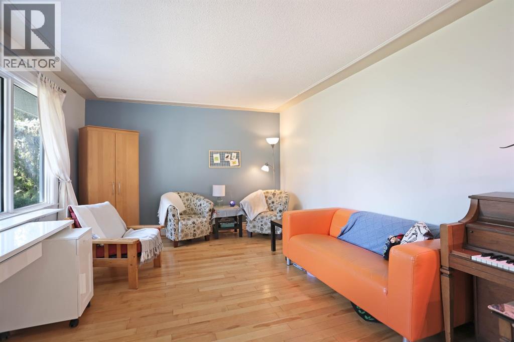 215 1 Street E, Duchess, Alberta  T0J 0Z0 - Photo 10 - A2304176