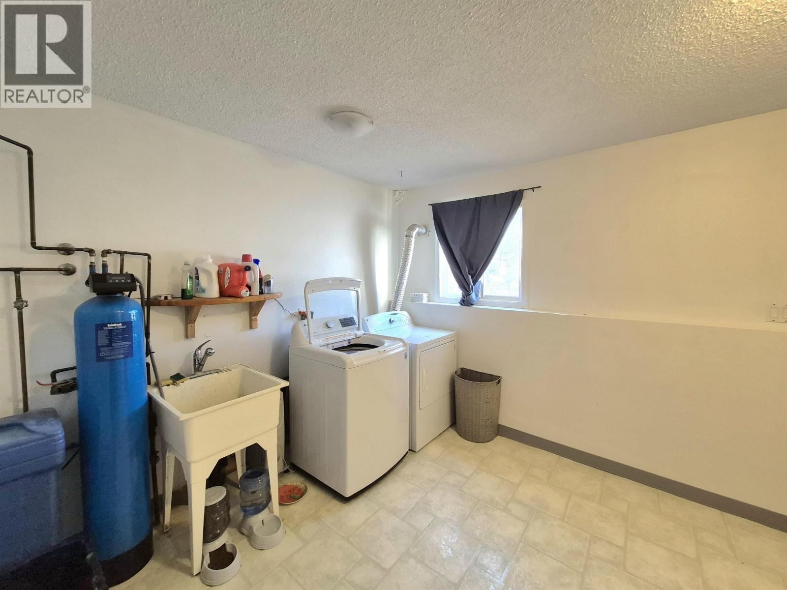 4765 Chilcotin Crescent, 108 Mile Ranch, British Columbia  V0K 2Z0 - Photo 32 - R3115159