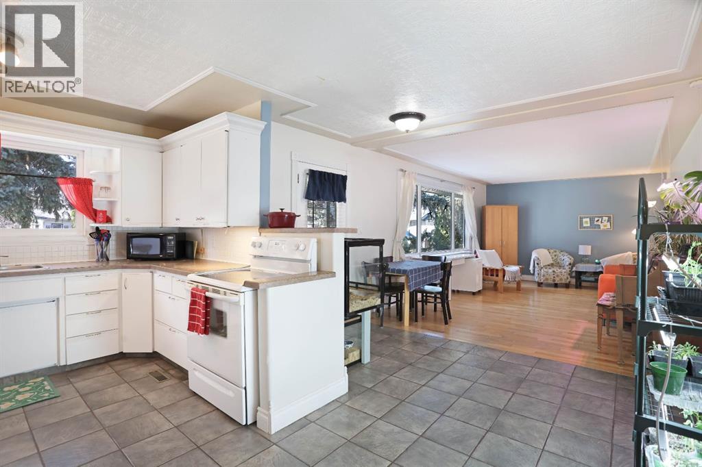 215 1 Street E, Duchess, Alberta  T0J 0Z0 - Photo 7 - A2304176