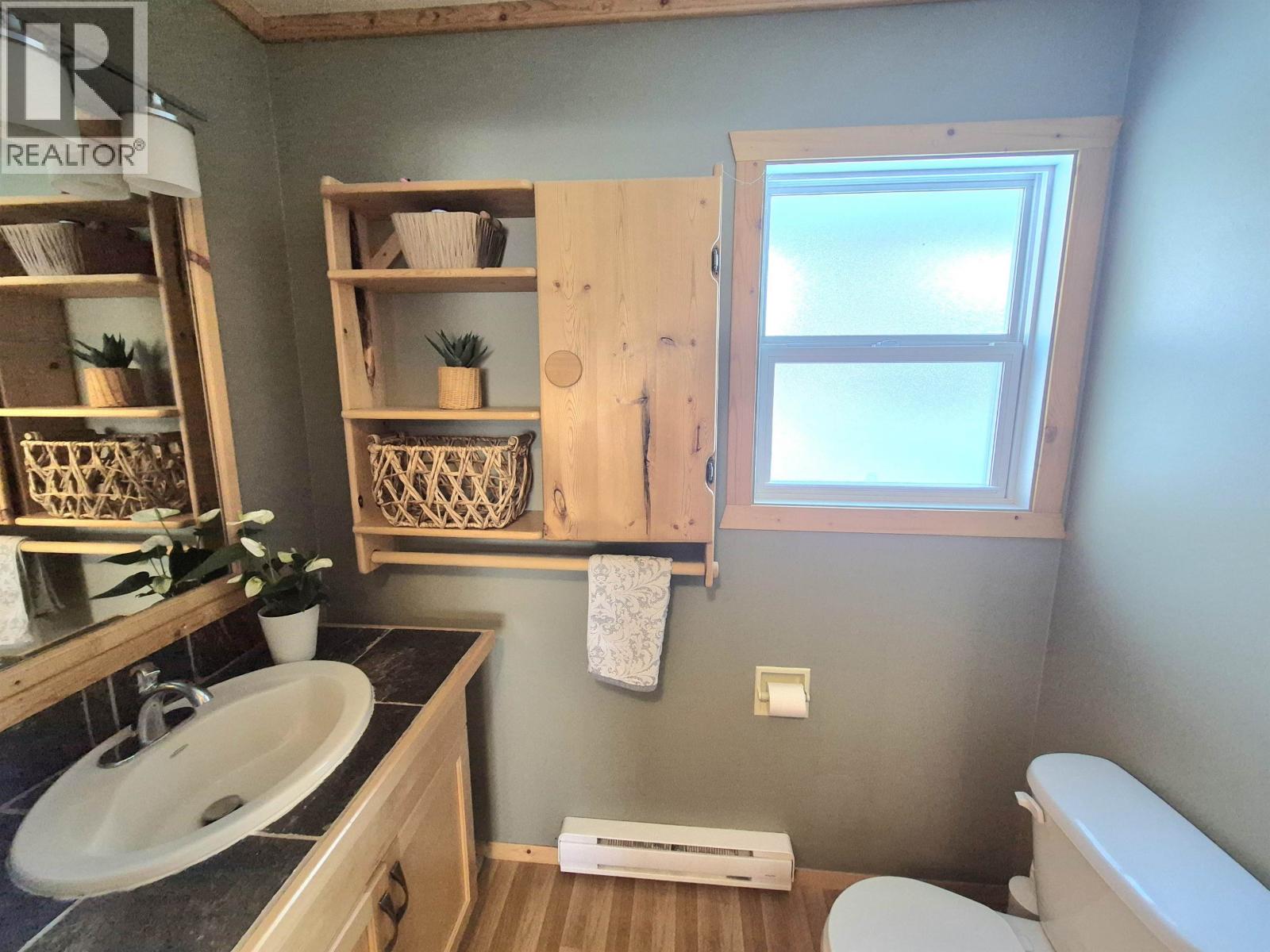 4765 Chilcotin Crescent, 108 Mile Ranch, British Columbia  V0K 2Z0 - Photo 13 - R3115159