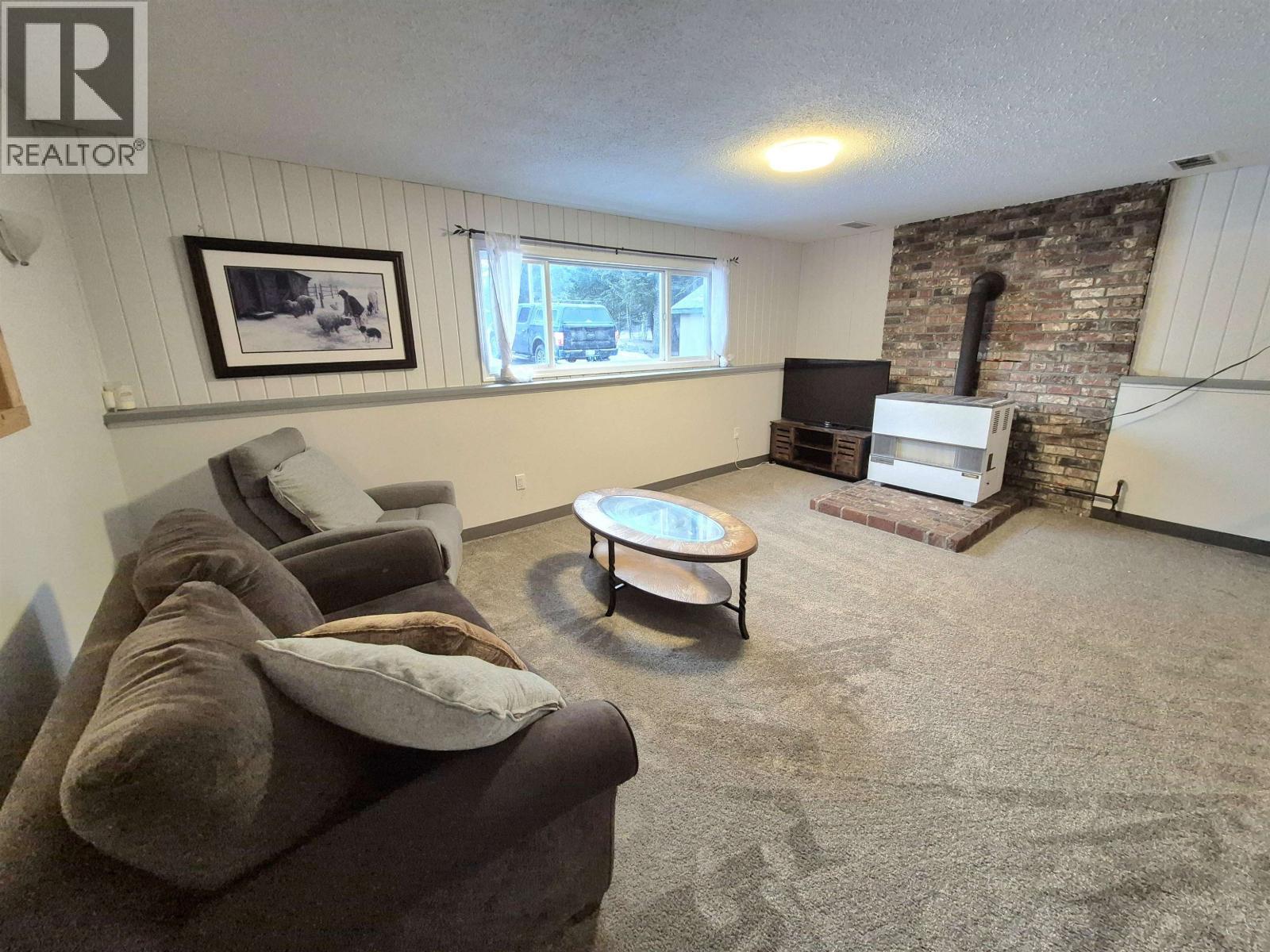 4765 Chilcotin Crescent, 108 Mile Ranch, British Columbia  V0K 2Z0 - Photo 21 - R3115159