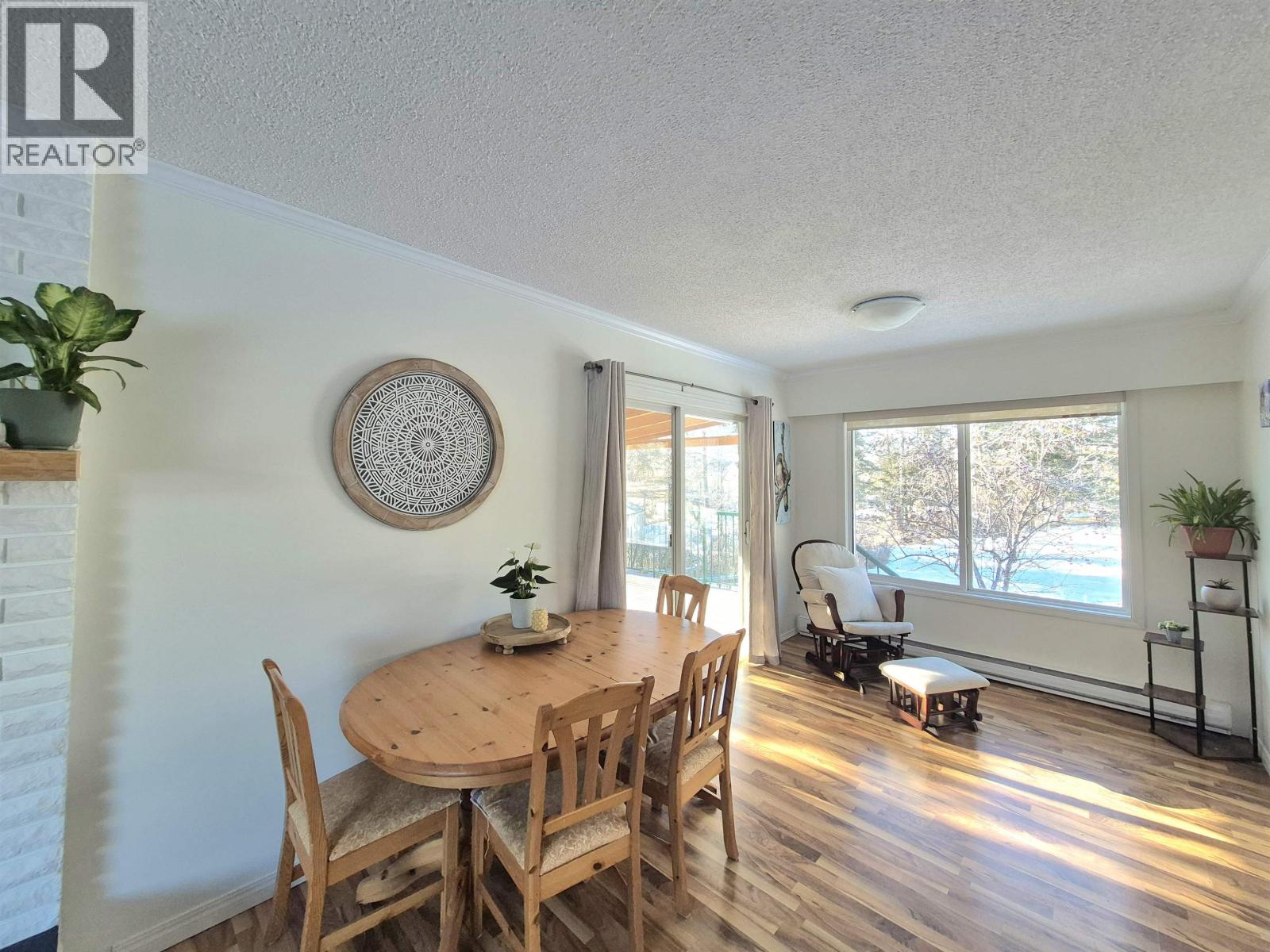 4765 Chilcotin Crescent, 108 Mile Ranch, British Columbia  V0K 2Z0 - Photo 8 - R3115159