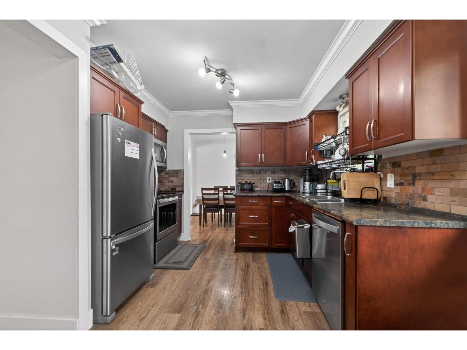 2924 Old Clayburn Road, Abbotsford, British Columbia  V2S 4G7 - Photo 8 - R3113427