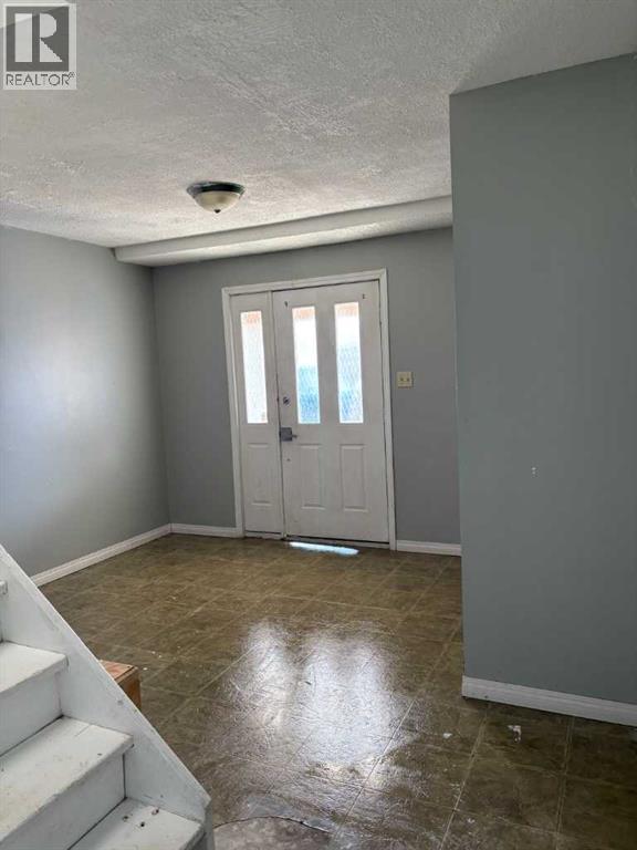 5816 60 Avenue, Rocky Mountain House, Alberta  T4T 1K2 - Photo 4 - A2303623