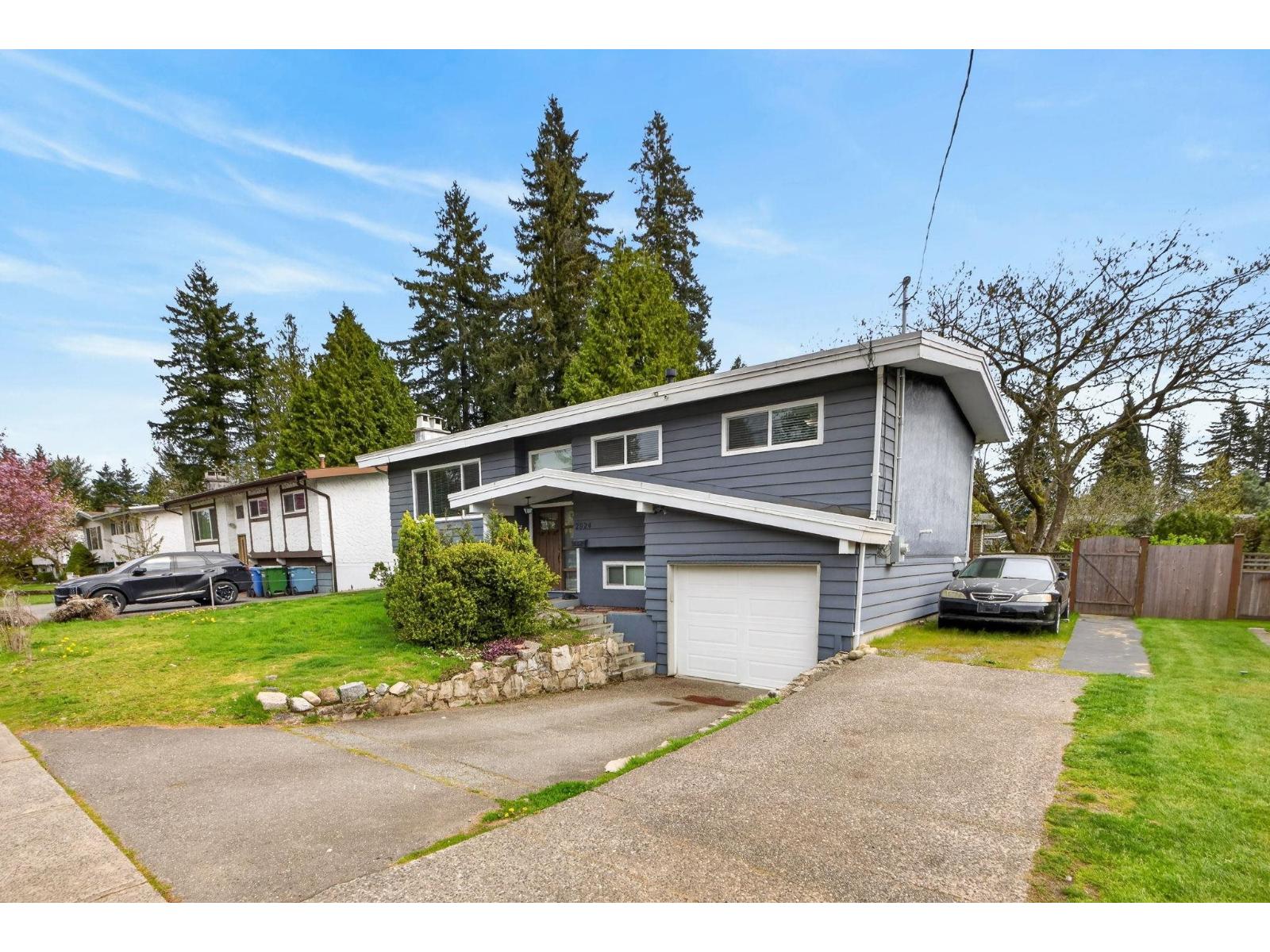 2924 Old Clayburn Road, Abbotsford, British Columbia  V2S 4G7 - Photo 2 - R3113427