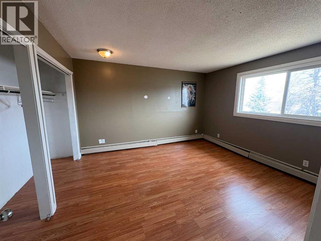 5816 60 Avenue, Rocky Mountain House, Alberta  T4T 1K2 - Photo 2 - A2303623