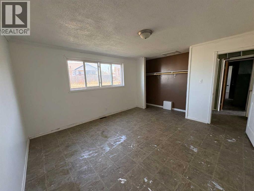 5816 60 Avenue, Rocky Mountain House, Alberta  T4T 1K2 - Photo 12 - A2303623