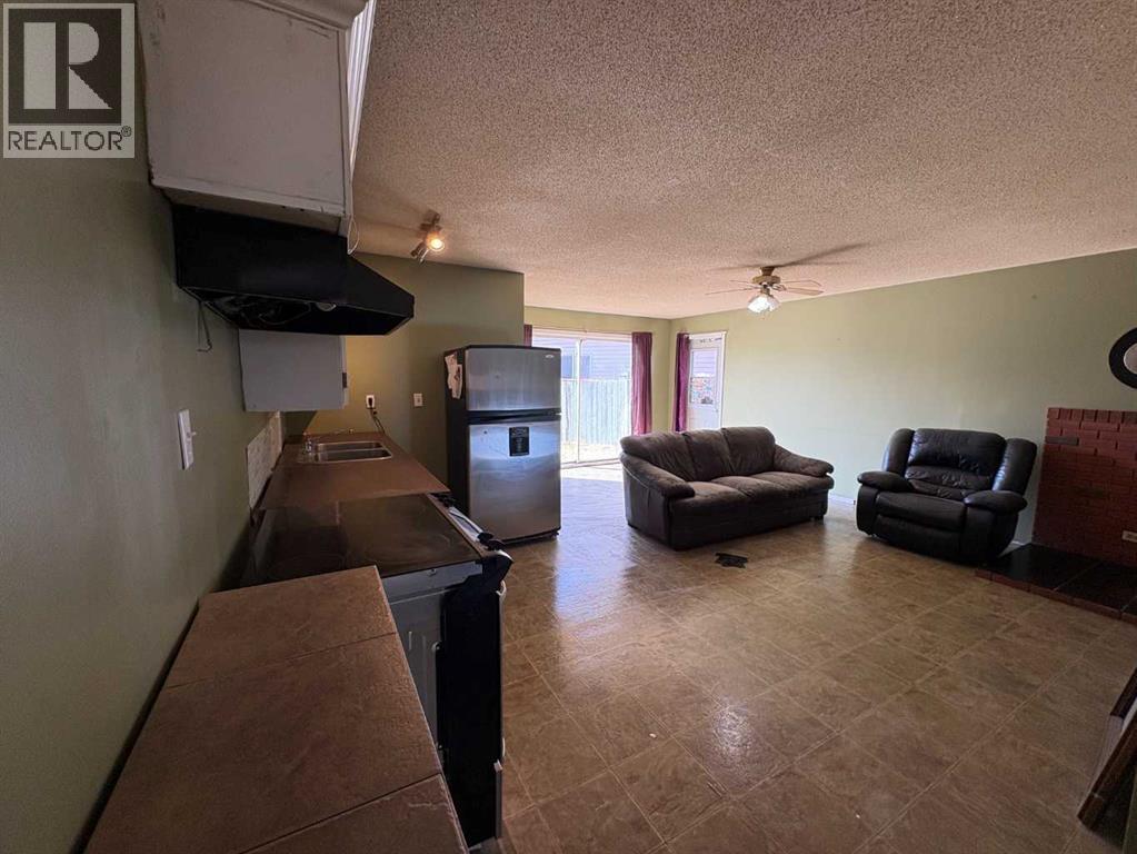 5816 60 Avenue, Rocky Mountain House, Alberta  T4T 1K2 - Photo 7 - A2303623