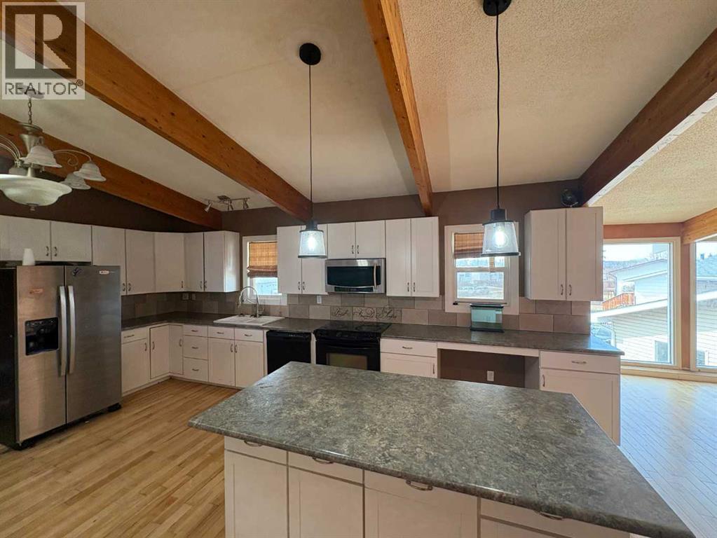 5816 60 Avenue, Rocky Mountain House, Alberta  T4T 1K2 - Photo 36 - A2303623