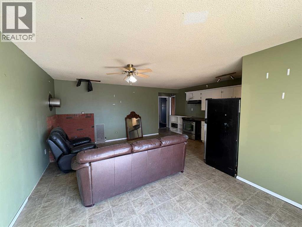 5816 60 Avenue, Rocky Mountain House, Alberta  T4T 1K2 - Photo 15 - A2303623