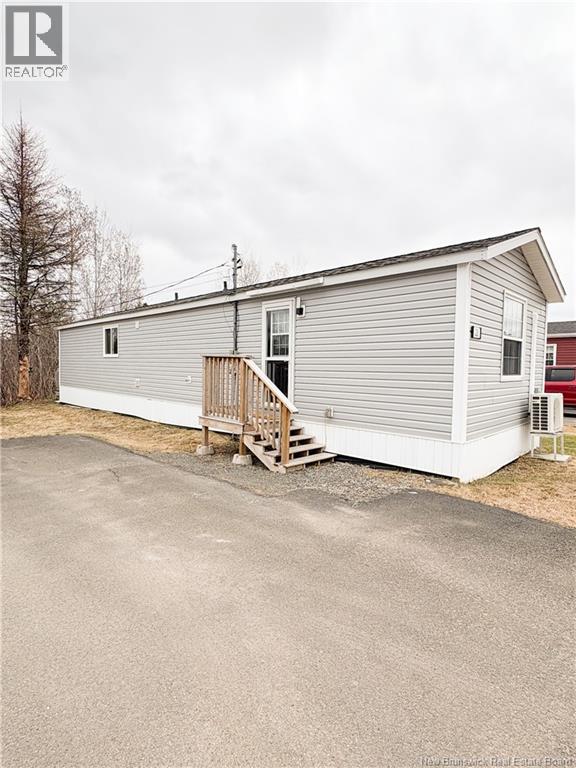 28 Douglas Crescent, new maryland, New Brunswick