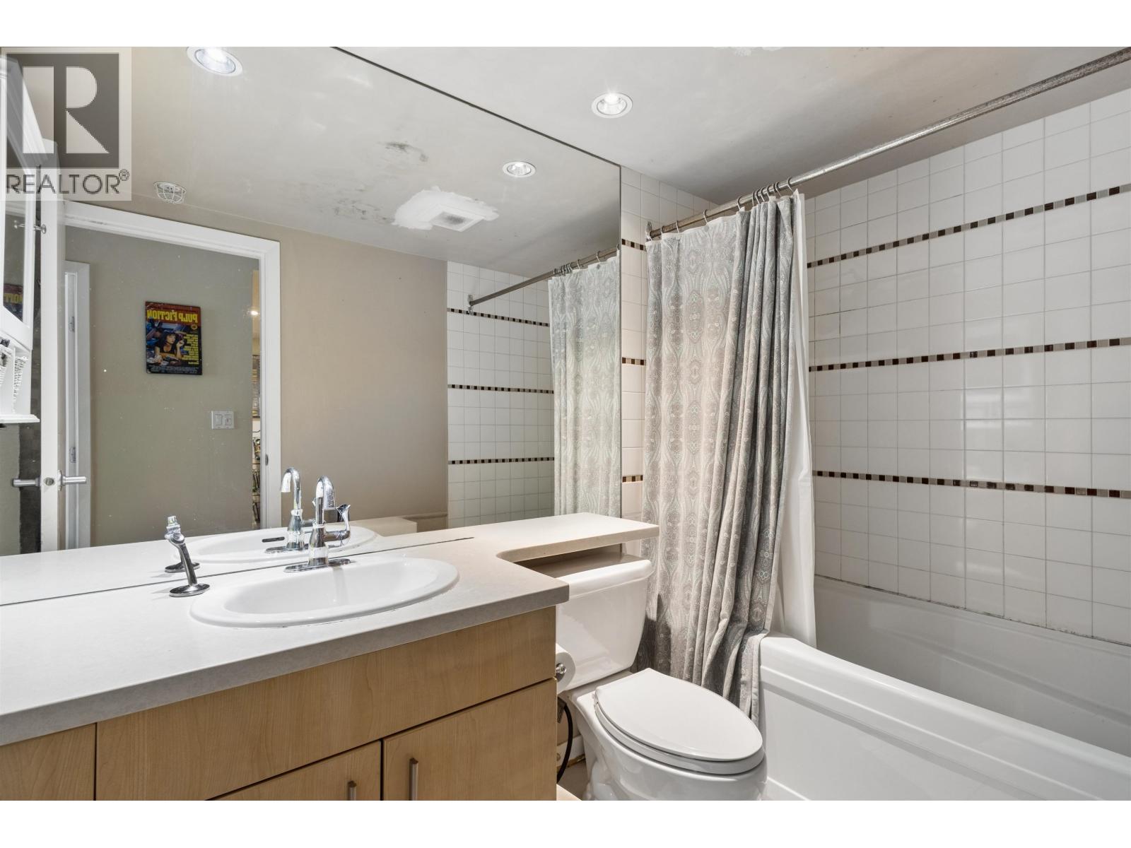 2p 1033 Marinaside Crescent, Vancouver, British Columbia  V6Z 3A3 - Photo 23 - R3113857