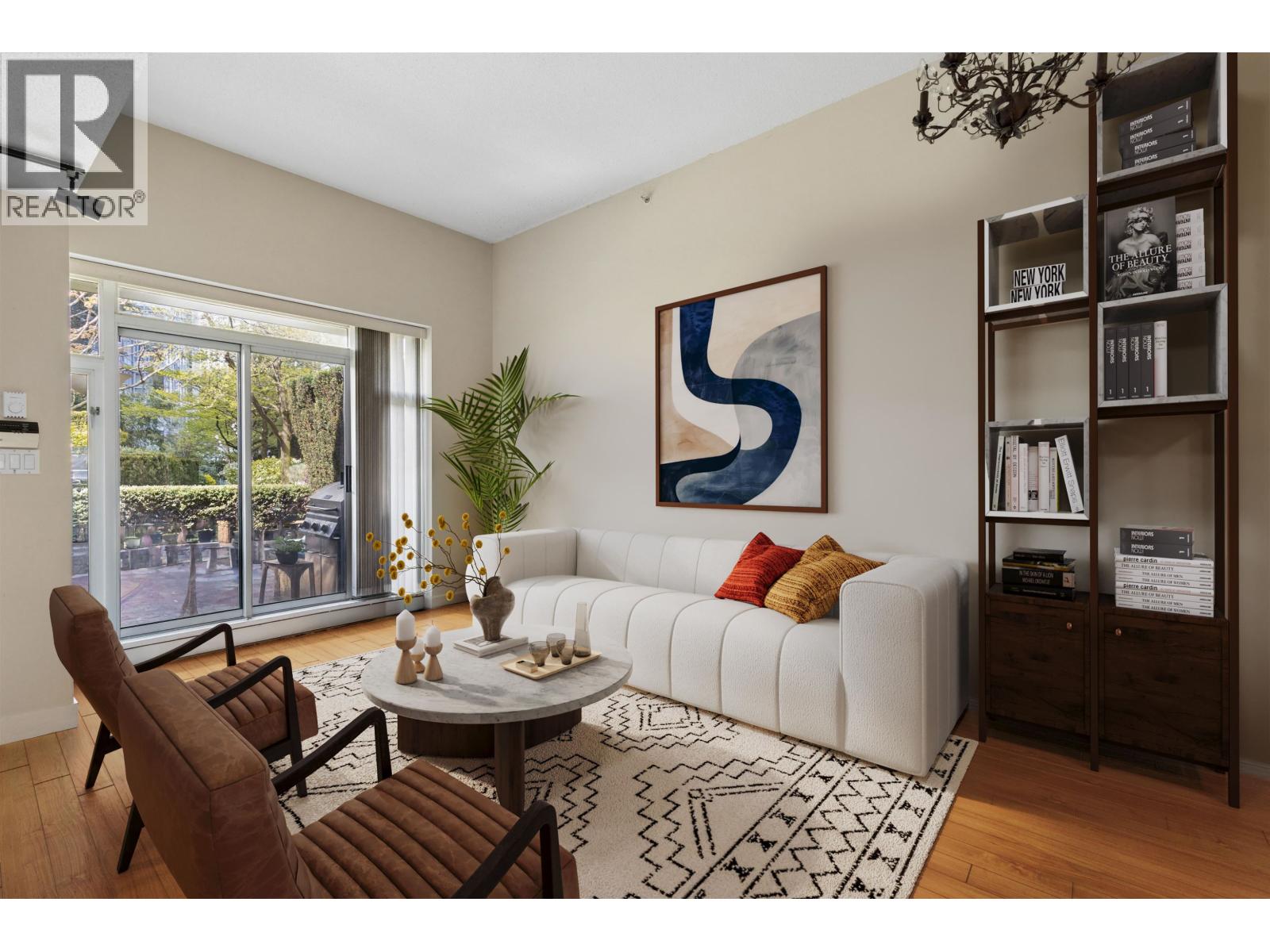 2p 1033 Marinaside Crescent, Vancouver, British Columbia  V6Z 3A3 - Photo 3 - R3113857