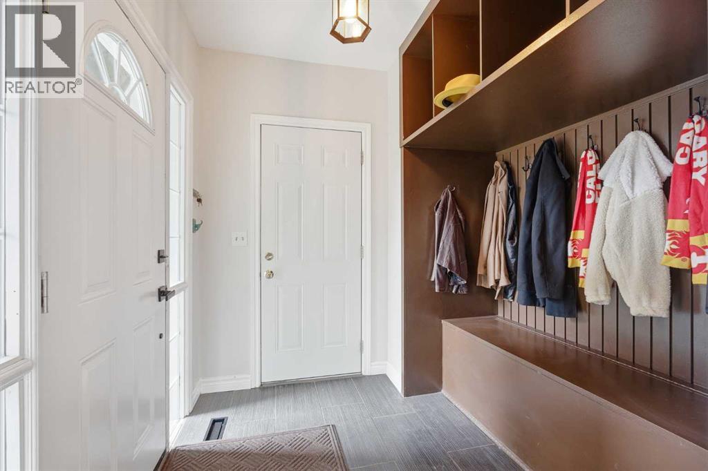 2608 Deer Side Drive Se, Calgary, Alberta  t2j 6a3 - Photo 2 - A2302759