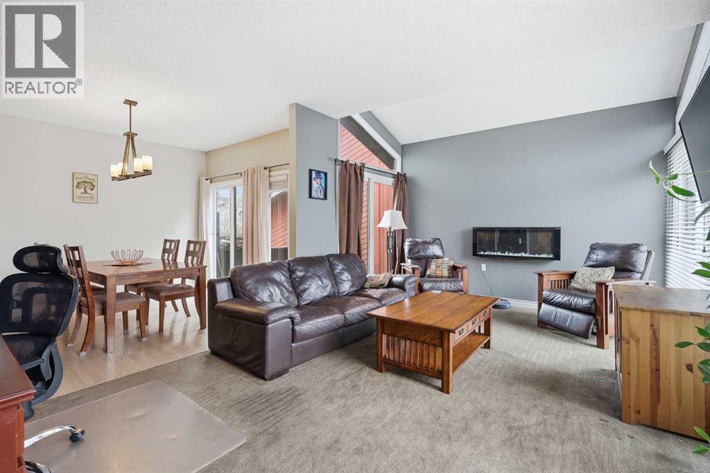 2608 Deer Side Drive Se, Calgary, Alberta  t2j 6a3 - Photo 5 - A2302759