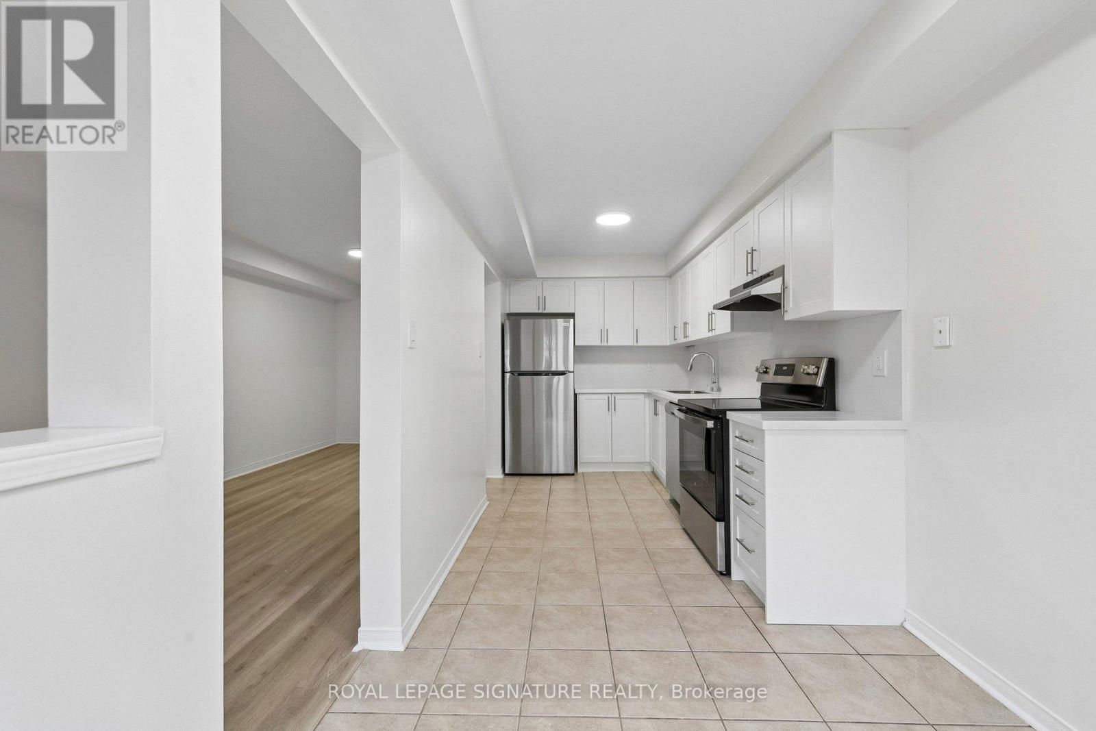 100 - 86 Joymar Drive, Mississauga, Ontario  L5M 7Z6 - Photo 3 - W13036890