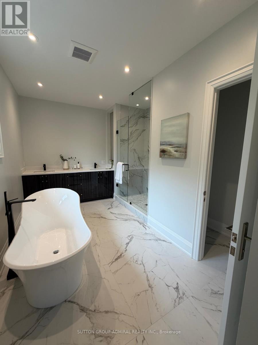 24 Valleywest Road, Brampton, Ontario  L6P 2J9 - Photo 12 - W13036924