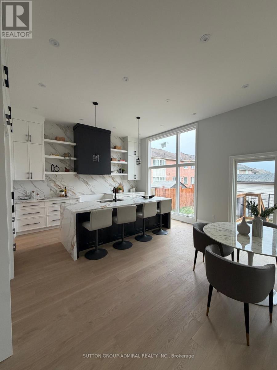 24 Valleywest Road, Brampton, Ontario  L6P 2J9 - Photo 5 - W13036924