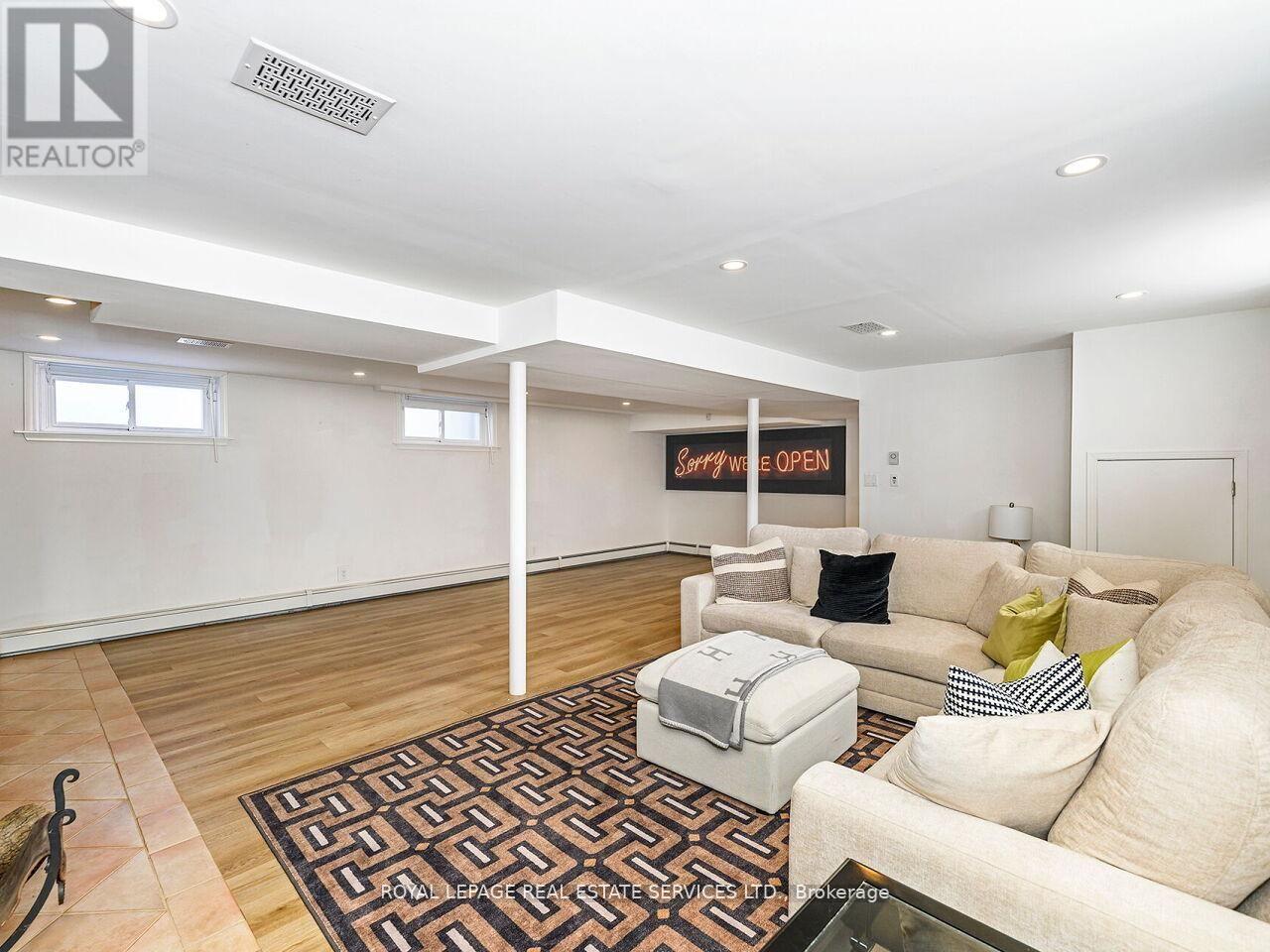 1602 Carletta Drive, Mississauga, Ontario  L4X 1E5 - Photo 29 - W13036926