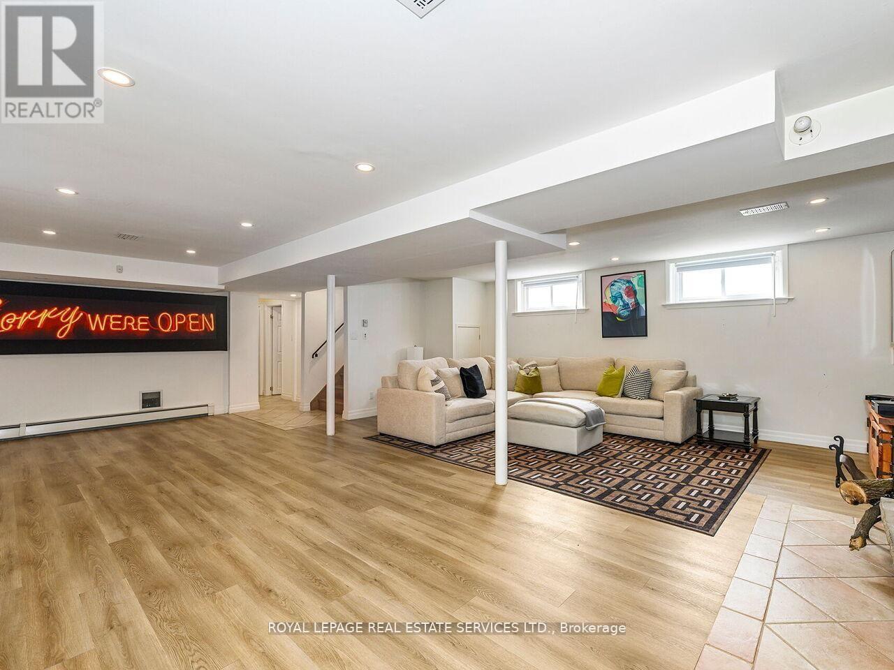 1602 Carletta Drive, Mississauga, Ontario  L4X 1E5 - Photo 30 - W13036926