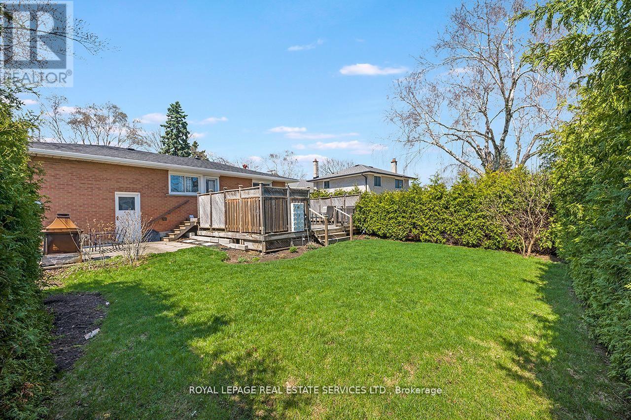 1602 Carletta Drive, Mississauga, Ontario  L4X 1E5 - Photo 33 - W13036926