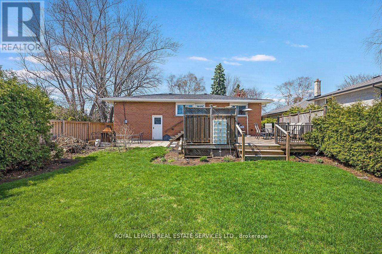 1602 Carletta Drive, Mississauga, Ontario  L4X 1E5 - Photo 34 - W13036926