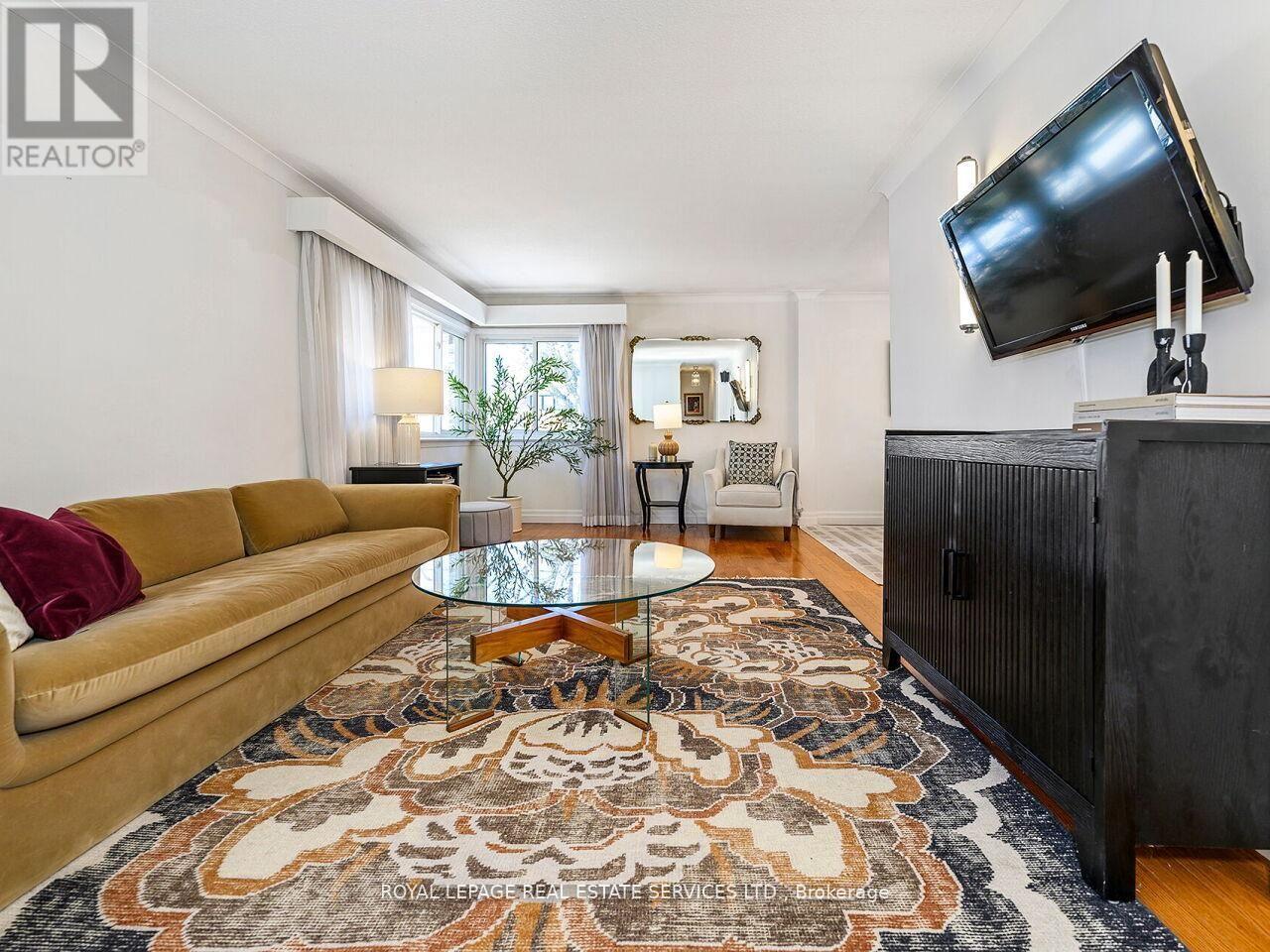 1602 Carletta Drive, Mississauga, Ontario  L4X 1E5 - Photo 8 - W13036926