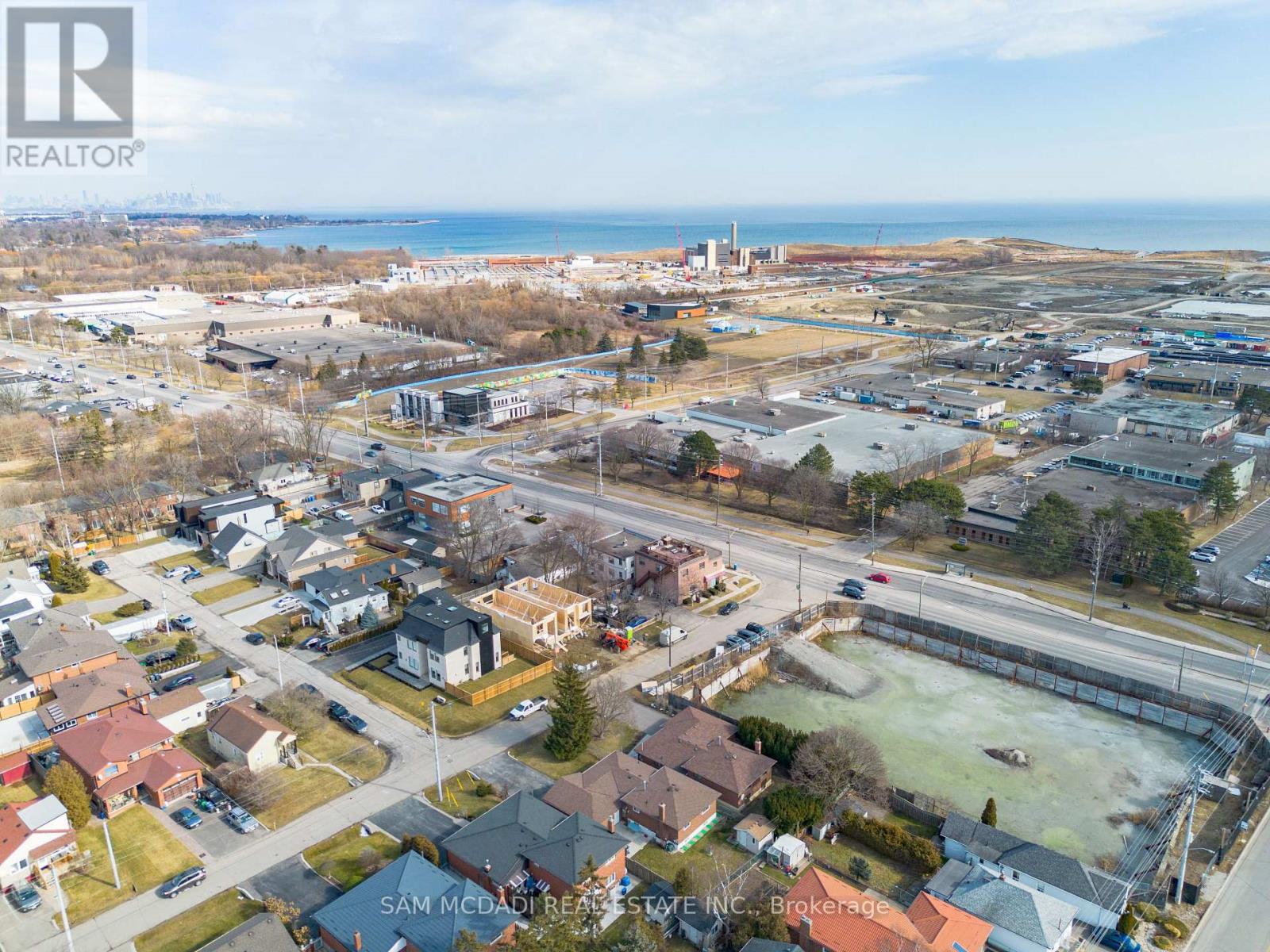 1019 Strathy Avenue, Mississauga, Ontario  L5E 2J5 - Photo 40 - W13036928