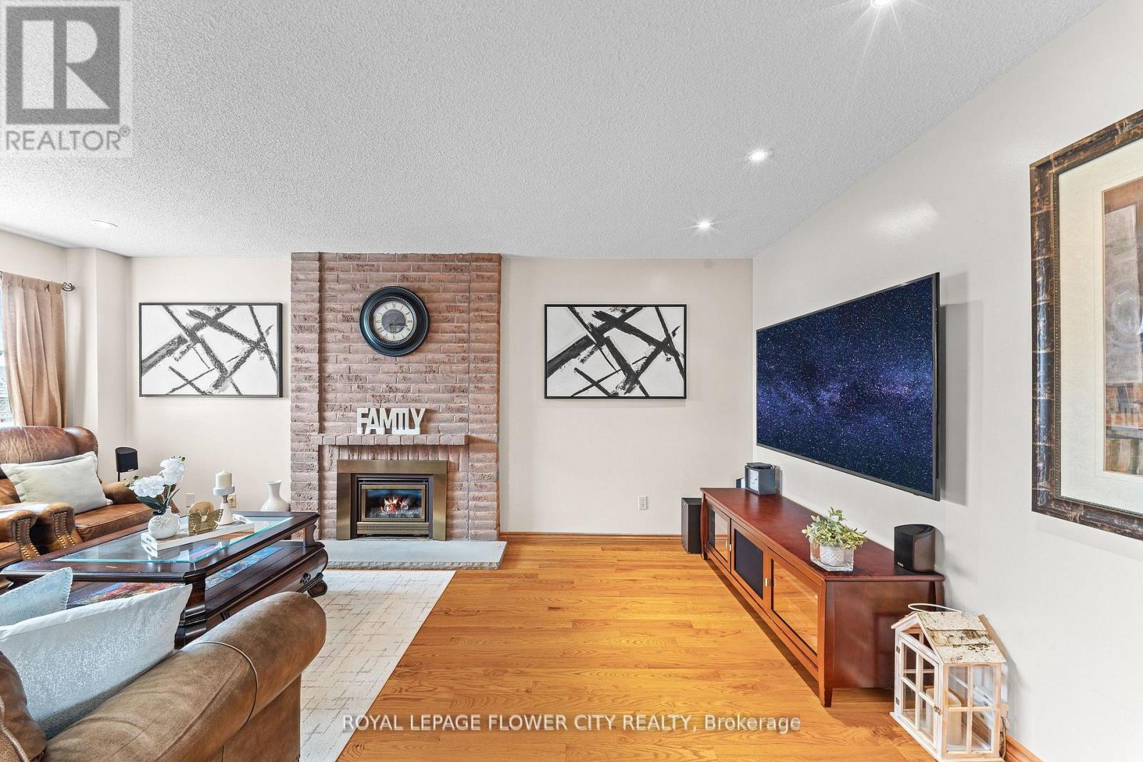 60 Newgreen Crescent, Brampton, Ontario  L6S 4Y5 - Photo 19 - W13036940