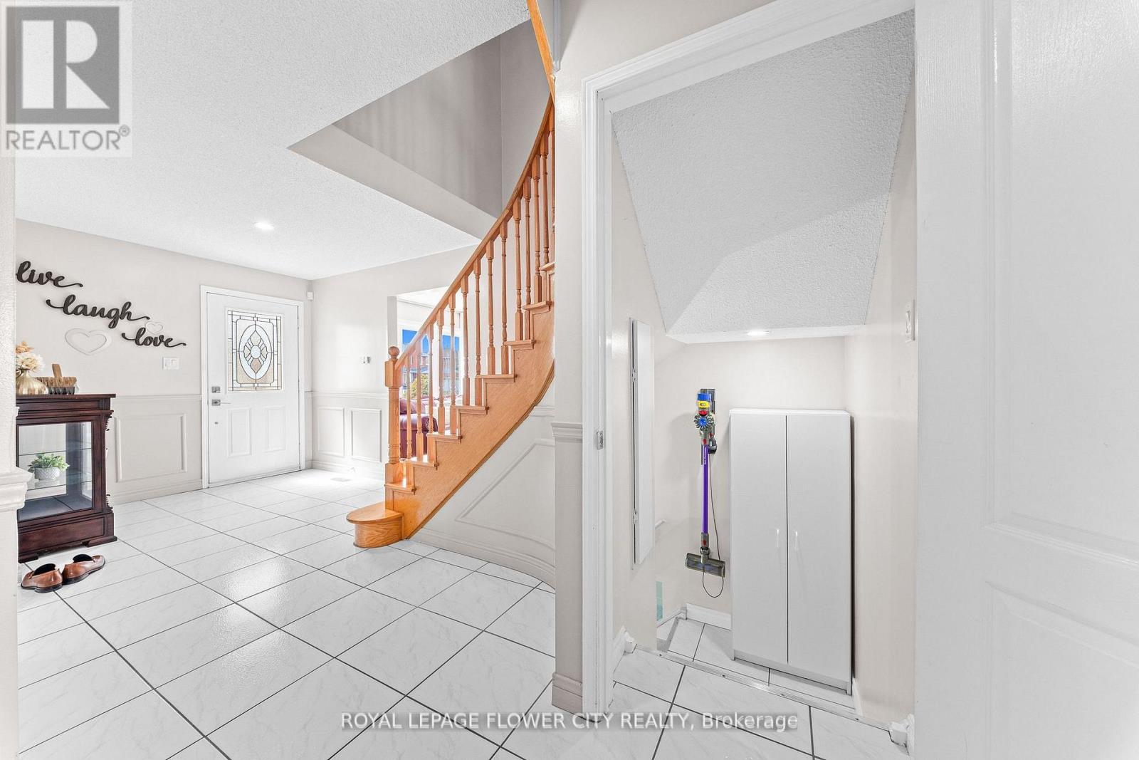 60 Newgreen Crescent, Brampton, Ontario  L6S 4Y5 - Photo 32 - W13036940