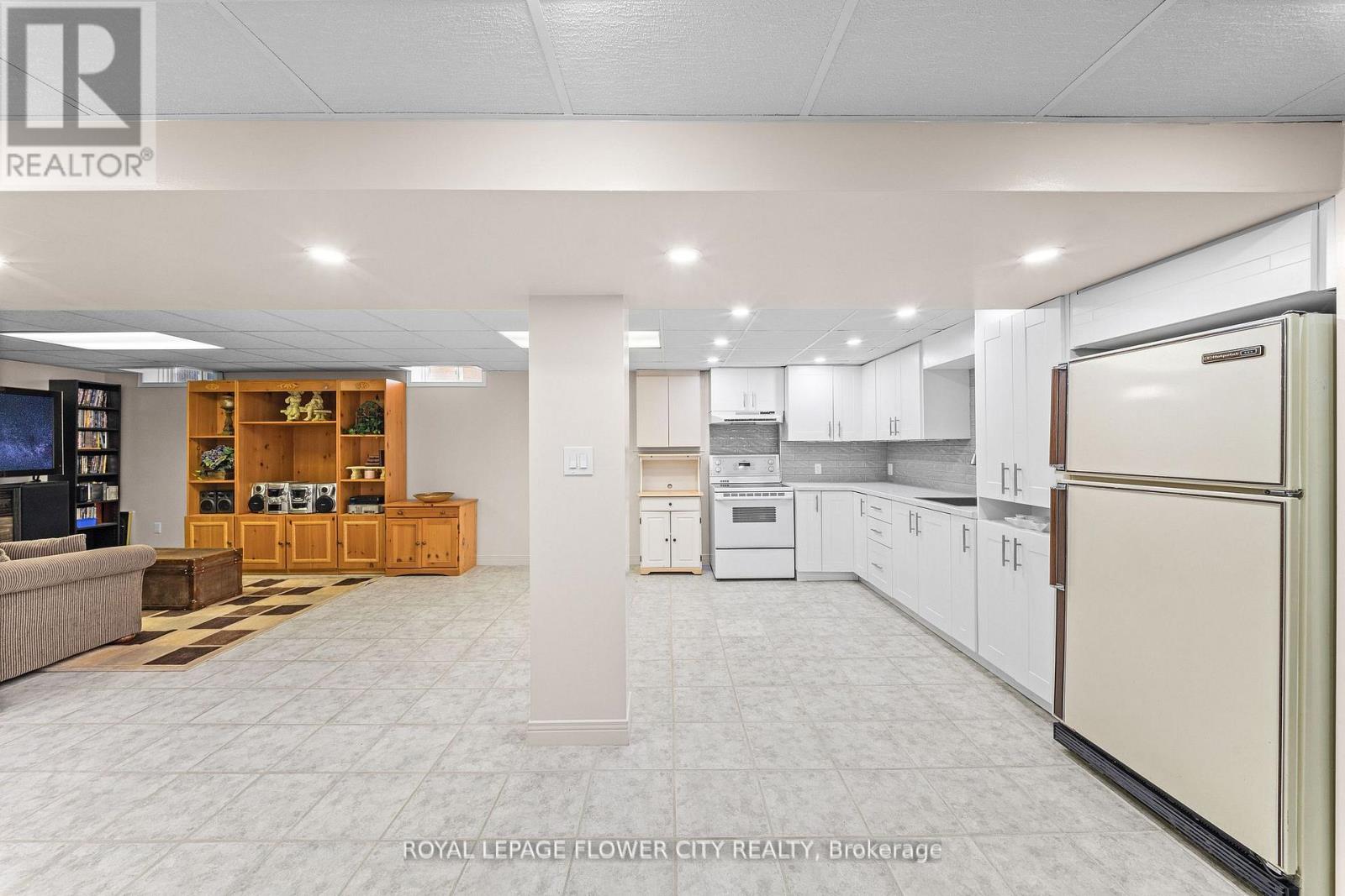 60 Newgreen Crescent, Brampton, Ontario  L6S 4Y5 - Photo 34 - W13036940