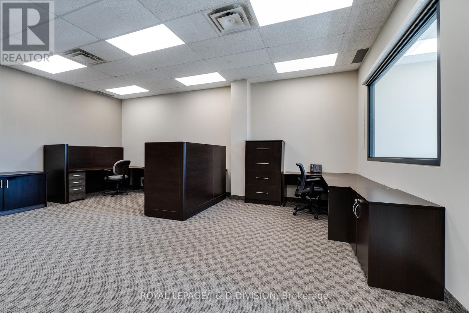 9 - 1525 Cornwall Road, Oakville, Ontario  L6J 0B2 - Photo 11 - W13036964