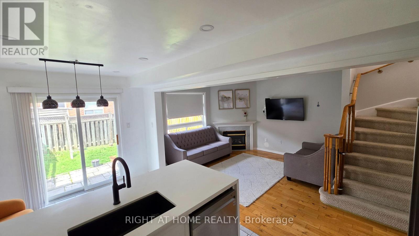 15 Tanglemere Crescent, Brampton, Ontario  L7A 1R7 - Photo 12 - W13036978