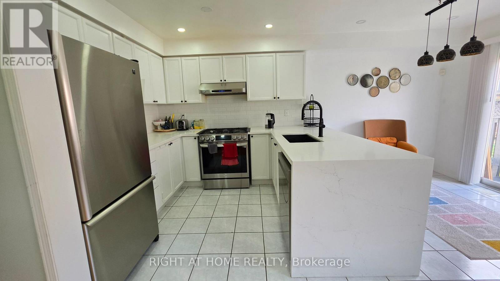 15 Tanglemere Crescent, Brampton, Ontario  L7A 1R7 - Photo 15 - W13036978