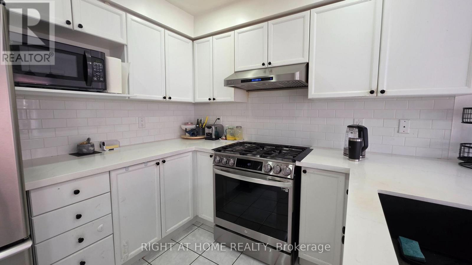 15 Tanglemere Crescent, Brampton, Ontario  L7A 1R7 - Photo 16 - W13036978