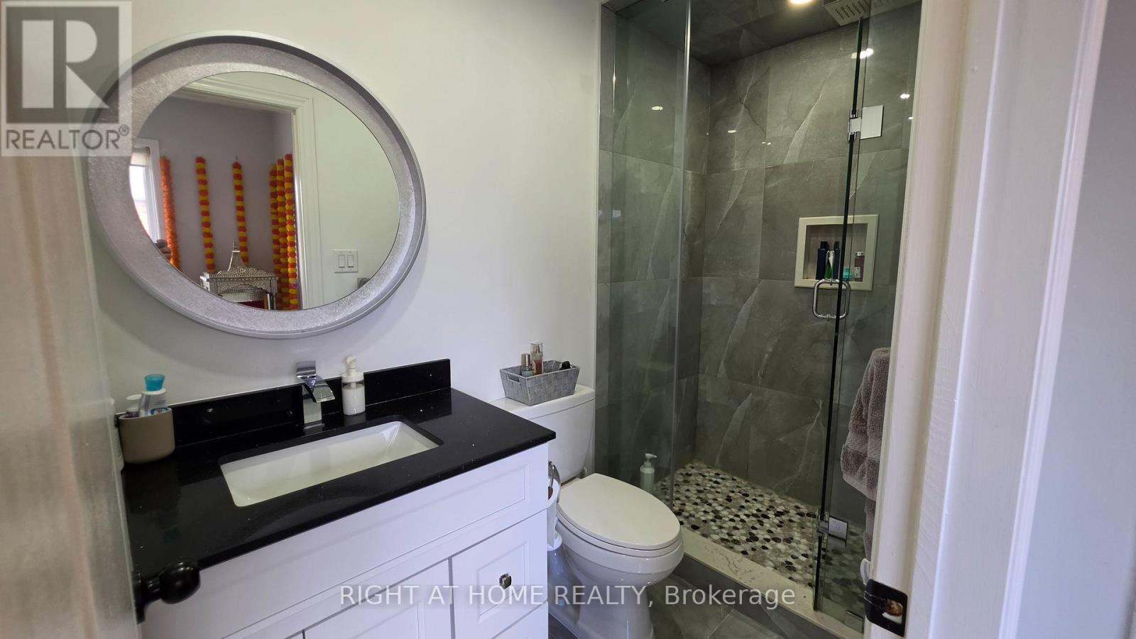 15 Tanglemere Crescent, Brampton, Ontario  L7A 1R7 - Photo 39 - W13036978