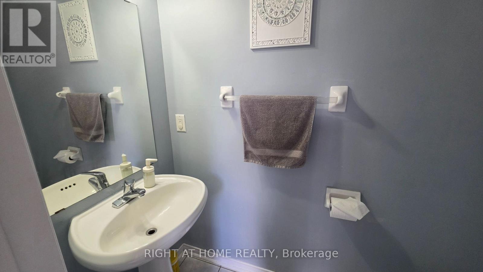 15 Tanglemere Crescent, Brampton, Ontario  L7A 1R7 - Photo 6 - W13036978