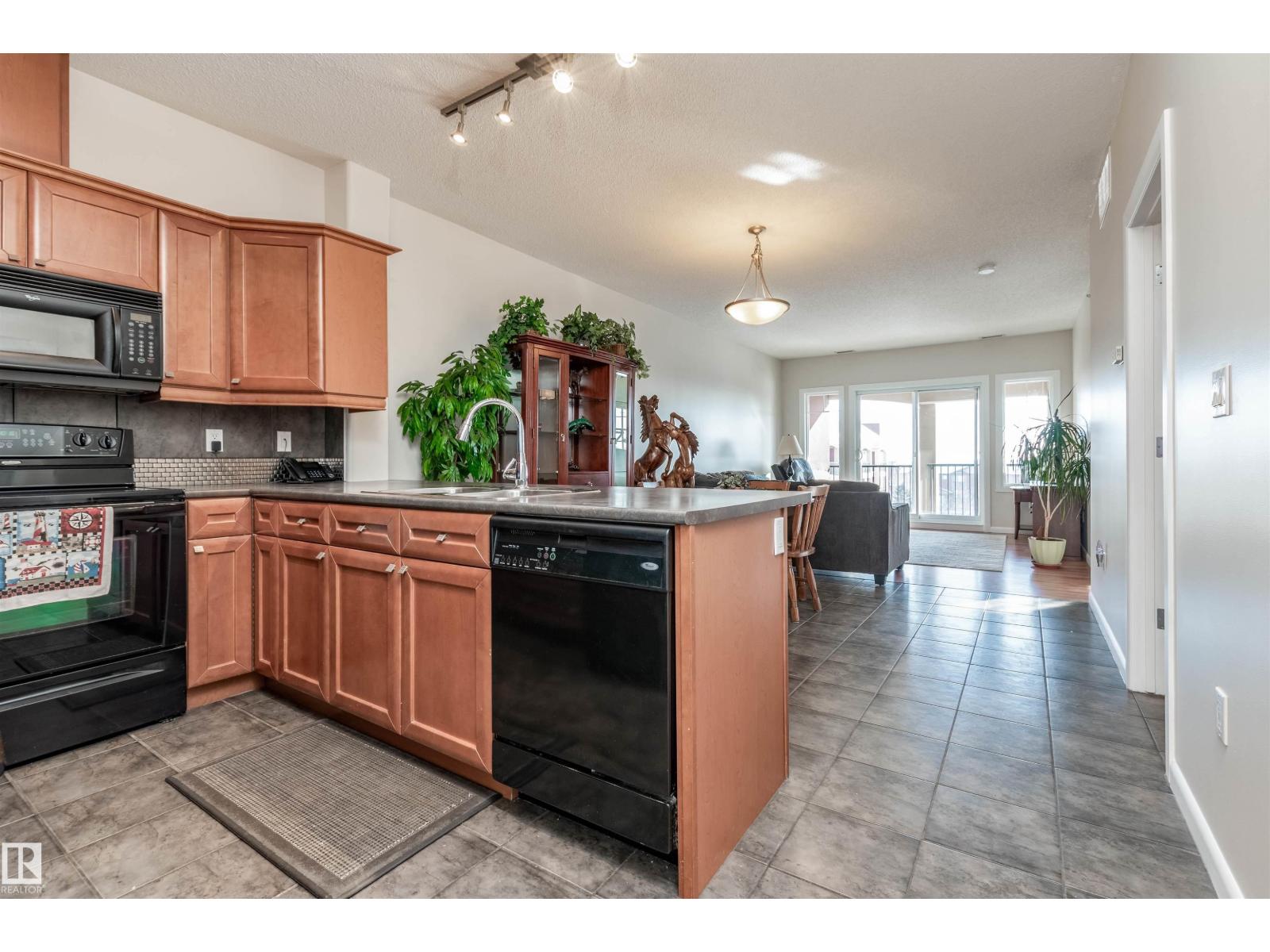 #439 300 Palisades Wy, Sherwood Park, Alberta  T8H 2T9 - Photo 3 - E4481984