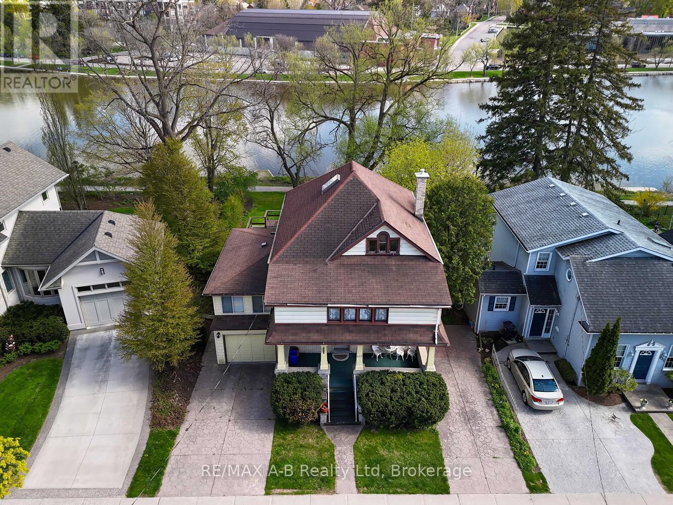 235 William Street, Stratford, Ontario  N5A 4Y2 - Photo 3 - X12730048