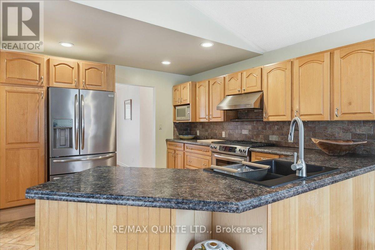 89 Westwind Crescent, Prince Edward County, Ontario  K0K 3L0 - Photo 11 - X12721862